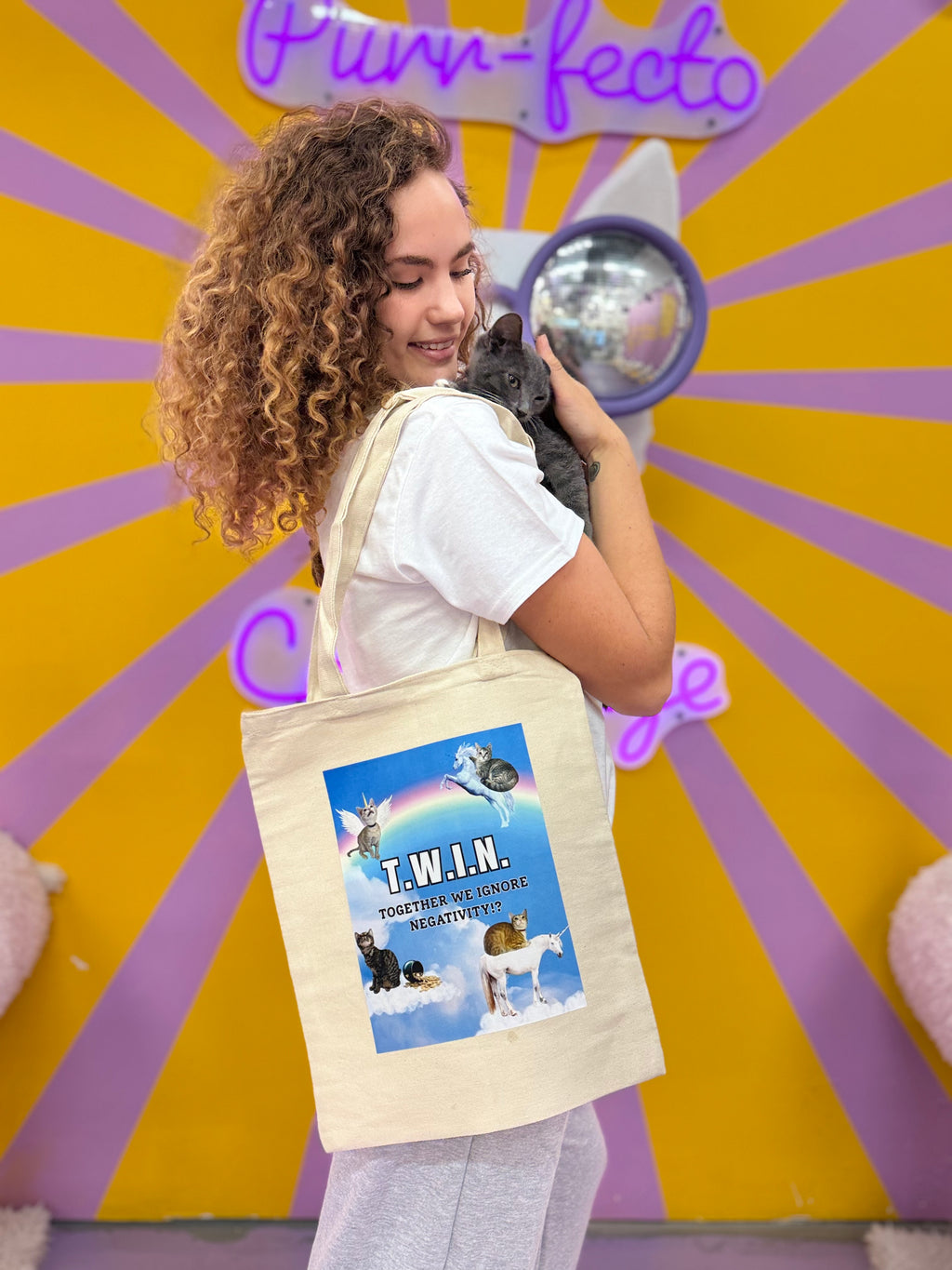 T.W.I.N. Tote — Together We Ignore Negativity!?